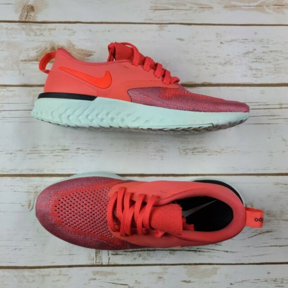 Womens Nike Odyssey React 2 Flyknit Sneakers